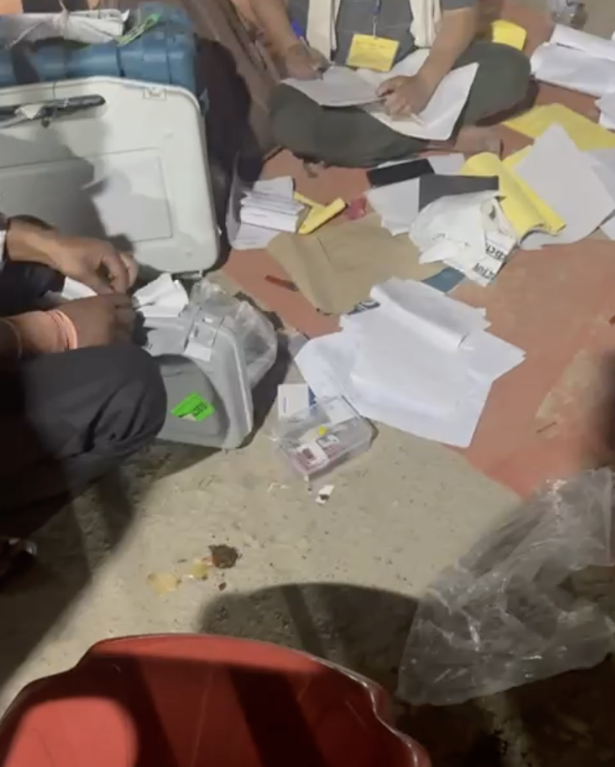 Open sealing of EVM and VVPAT machine